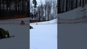 Полный спуск по зеленой трассе, горнолыжный курорт Красное озеро Коробицыно