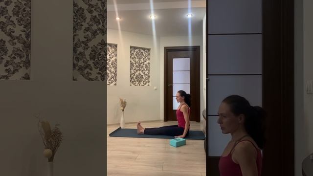 Освоение Пинча Маюрасаны - позы пера павлина смотреть онлайн