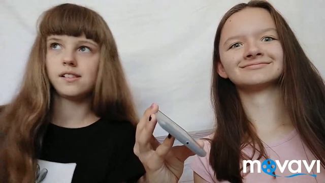 Челлендж Угадай песню за 10 секунд/ Спалились перед мамой😅😉
