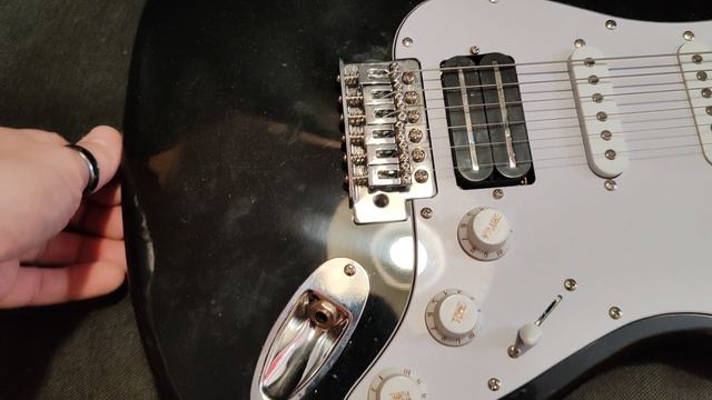 Обзор сборки китайской реплики Fender Starcaster чёрная hss б/у смотреть онлайн