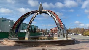 2021 год. Тюмень. Обзорная экскурсия по городу. Часть 2: Рынок, Сараи, Площадь Памяти, Мельникайте.
