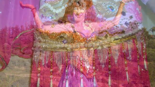 Amerynra Belly Dance Costumes 1 - Fashion & beadwork. By Sofia Goldberg