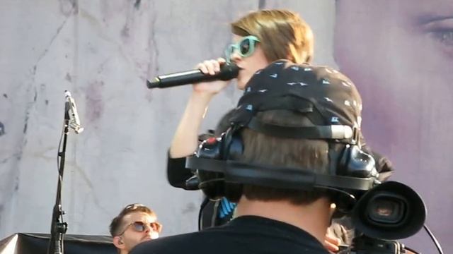 78 Tegan  Sara - Tegans a Rock Star  Drove Me Wild  Riot Fest Chicago 91414