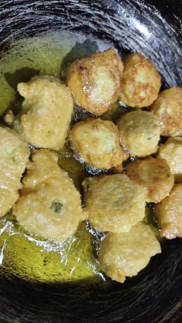 Moong daal pakodi ❤️ moog daler bora 😋