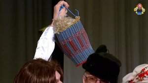 "АВТОБУС" Юмористическая сценка в исполнении ансамбля "Бедовые ребята" в гостях у "Митрофановны"