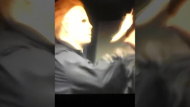 Крик против майкал маерса (легенды ужасов) смотреть онлайн