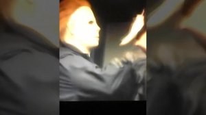 Крик против майкал маерса (легенды ужасов)