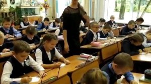 Мои любимые выпускники! "Мальчишка другой и девчонка другая..." Поёт Бондарева Полина.