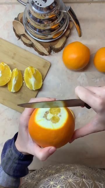 Как быстро почистить апельсин #лайфхаки #лайфхак #кухня #апелсин #апельсиновыйпирог смотреть онлайн