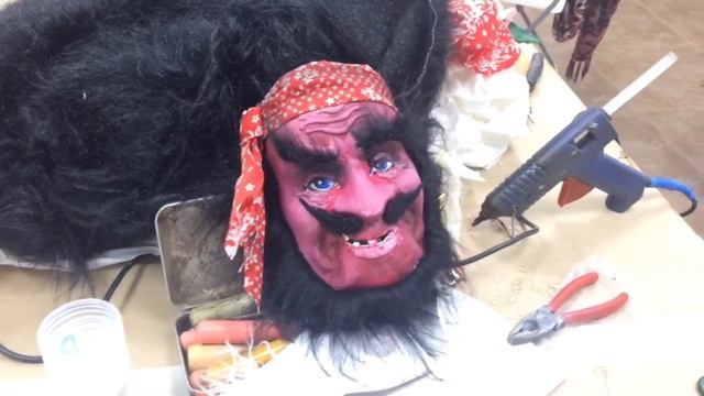 Курсы по созданию бутафории, заключительное занятие смотреть онлайн