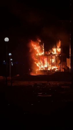 Мощный взрыв прогремел в многоквартирном жилом доме