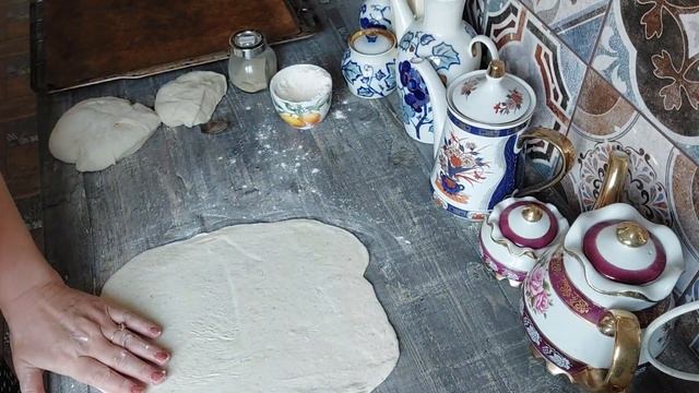 Хлеб чесночный на рисовой муке. Отлично дополняет супы и горячие блюда.