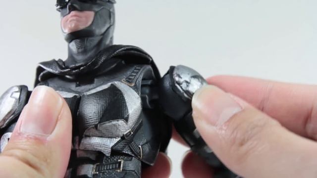 DAH-009 Justice League TACTICAL SUIT BATMAN | Beast Kingdom Action Figure смотреть онлайн