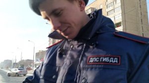 ГИБДД МВД "Орское"стажер Николюк "регулирует движуху" на дороге.