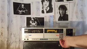Дека JVC KD-W5 . Памяти Виктора Цоя.