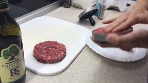 Как ЛЕГКО сделать котлету для бургера из фарша. Бургер Пресс от Джейми  Оливера. Jamie Oliver