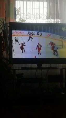 хоккей кхл/Локомотив Металлург магнитагорск3:1!!!