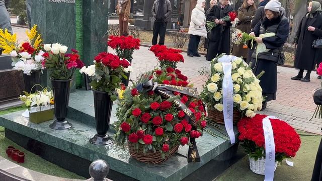 МАРИНА ЗУДИНА ВЛАДИМИР МАШКОВ В ДЕНЬ ПАМЯТИ НА МОГИЛЕ ОЛЕГА ТАБАКОВА | НОВОДЕВИЧЬЕ 12 МАРТА 2025