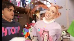 а4 прятки среди маникенов