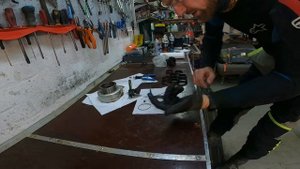 KTM 640 LC4 E-starter clutch repair