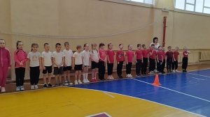 Приветствие команд. Веселые старты 2025 между подготовительными группами и 1 классом