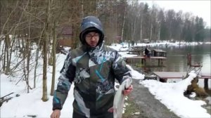 Форель ловится в основном на стационарные снасти. Клёвое место, Лосиный остров, верхний водоём.