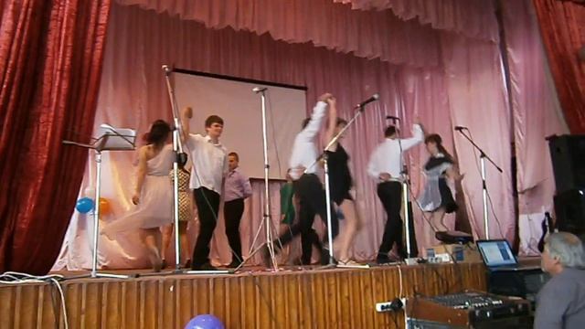 Выпускной вальс в исполнении выпускников Харьковского Профессионального Лицея Машиностроения №5 201 смотреть онлайн