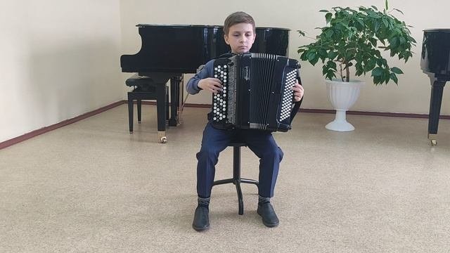 Комиссаров Иван