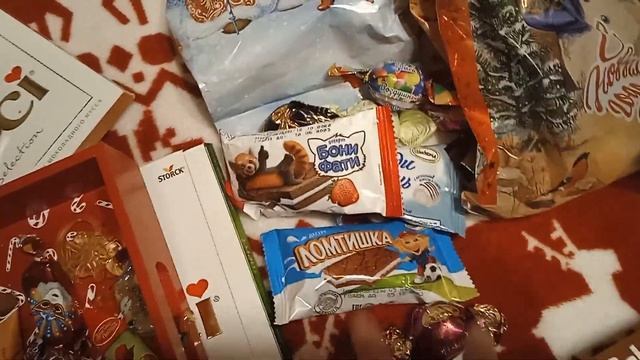 Вот это да!!! Ещё не СЪЕЛИ 🤩 //Остатки новогодних кульков смотреть онлайн
