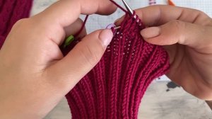 Простая манишка спицами с красивой линией реглана. Без ростка! [rT4MNhe1OWc]