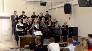 Колени я склоняю