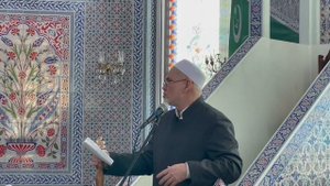 "О те, которые уверовали, повинуйтесь Аллаhу и Его посланнику и не отворачивайтесь от него..."