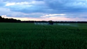 Самоходный опрыскиватель  Виктория  на базе УАЗ