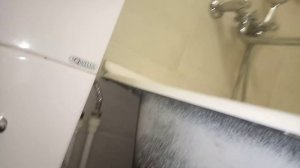 Не получилось извлечь кошку из под ванны 🥲