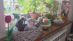 Пасхальный декор на окне и подоконнике