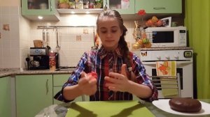 САМЫЙ БОЛЬШОЙ M&M’s В МИРЕ Едим Гигантский Эмемдемс \\Lika life\\