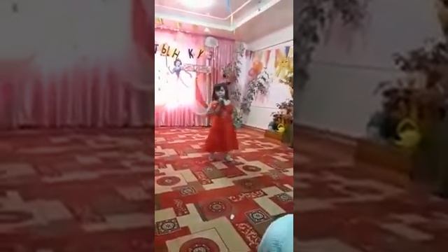 Елемес Фатиманын устазым әні смотреть онлайн