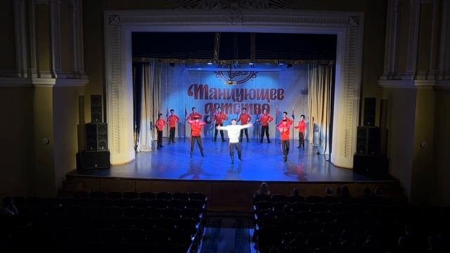 Ансамбль народного танца Метелица. Казаки России. Конкурсное выступление.