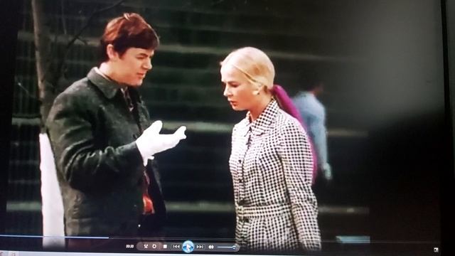 С таким мужем жена точно с ума сойдёт !