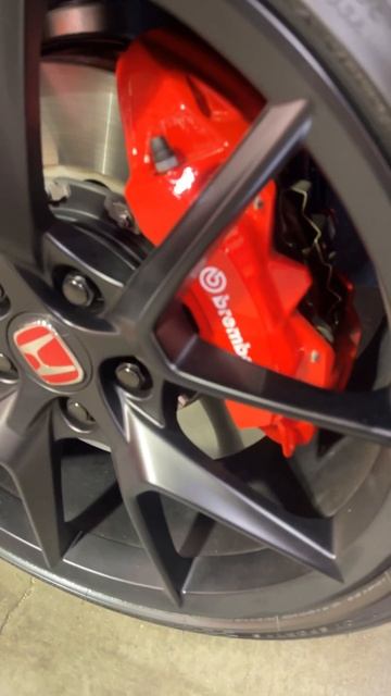 Real brake cooling tube from grill to front wheel well