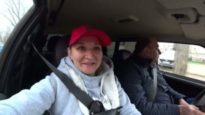 Влог: Продолжаем работать / Посадили жимолость и малину.