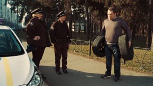 Кто украл шины у полицейских — На троих — 48 серия