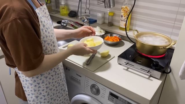 고향에서 한식당 차리는 게 꿈이라는 러시아 아내의 닭볶음탕 실력이?.. [국제커플 / 한러커플]