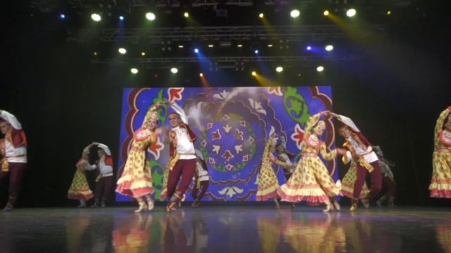 1.«Биик, айда» смотреть онлайн