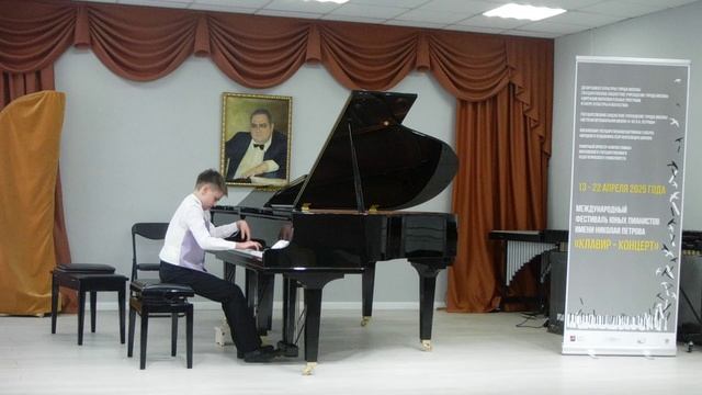 Й.Гайдн. Соната ми-минор, Xob. XVI:34, 1 часть