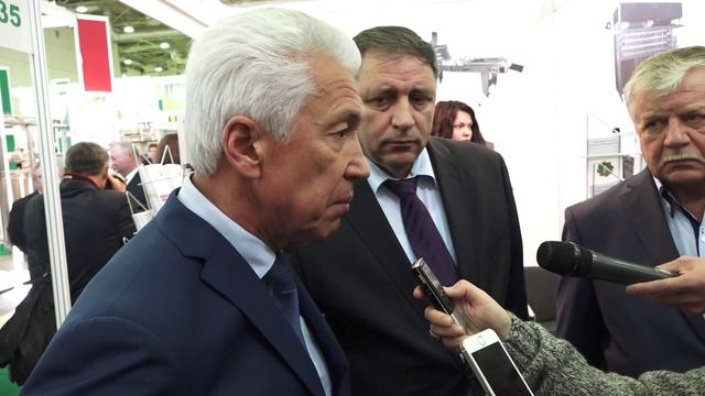 Пресс-подход на выставке "Агропродмаш-2015" смотреть онлайн