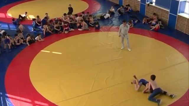Детско-юношеский турнир по вольной борьбе в а. Хабез смотреть онлайн
