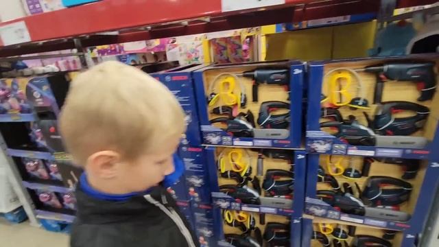 З ЧОЛОВІКОМ В МАГАЗИН- СВЯТО
