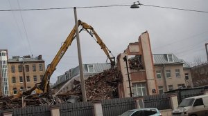 Снос здания школы №575 Санкт-Петербург 14-я линия В.О., д.77 [18]