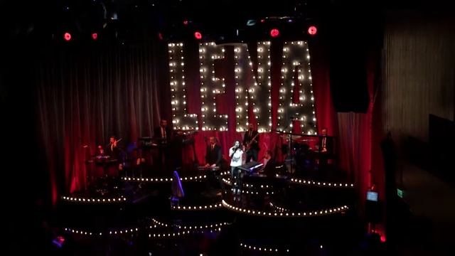 Lena Philipsson - Det Gör Ont Live @ Skandia Scenen смотреть онлайн